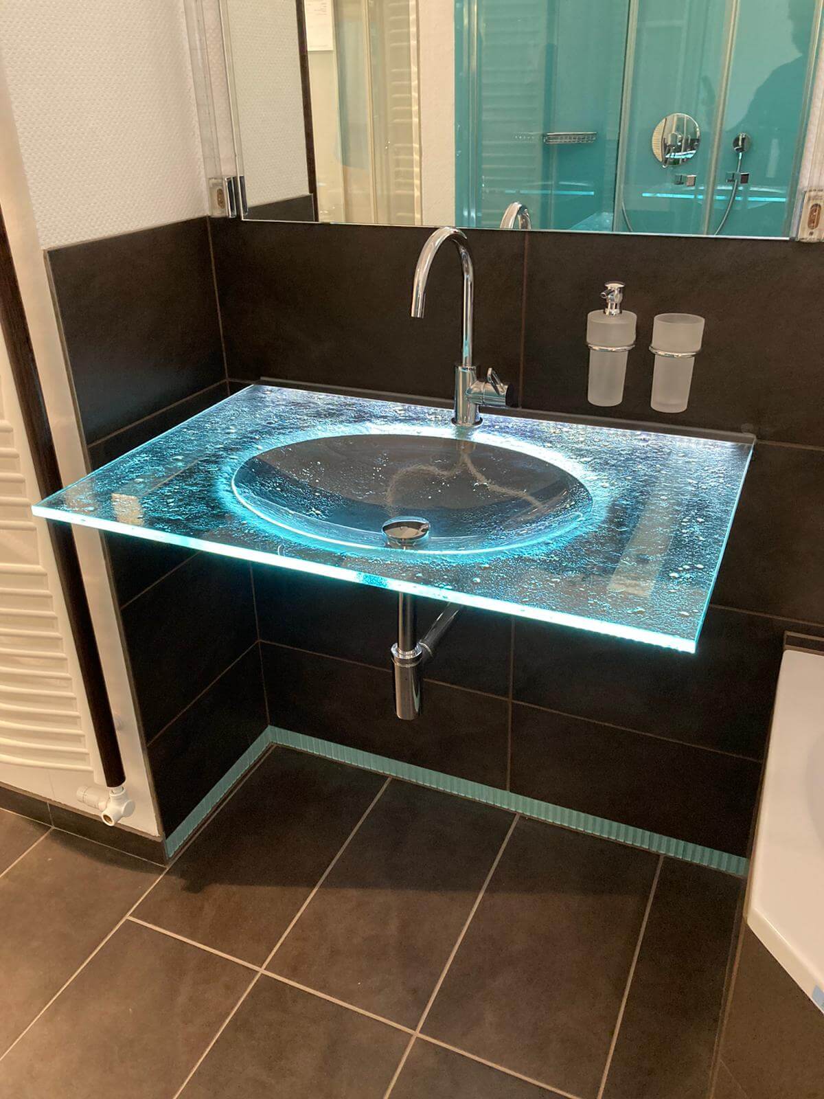 Sanitär Mering, Sanitärtechnik Mering, Haustechnik Mering, Bösl Haustechnik, Waschtischanlagen